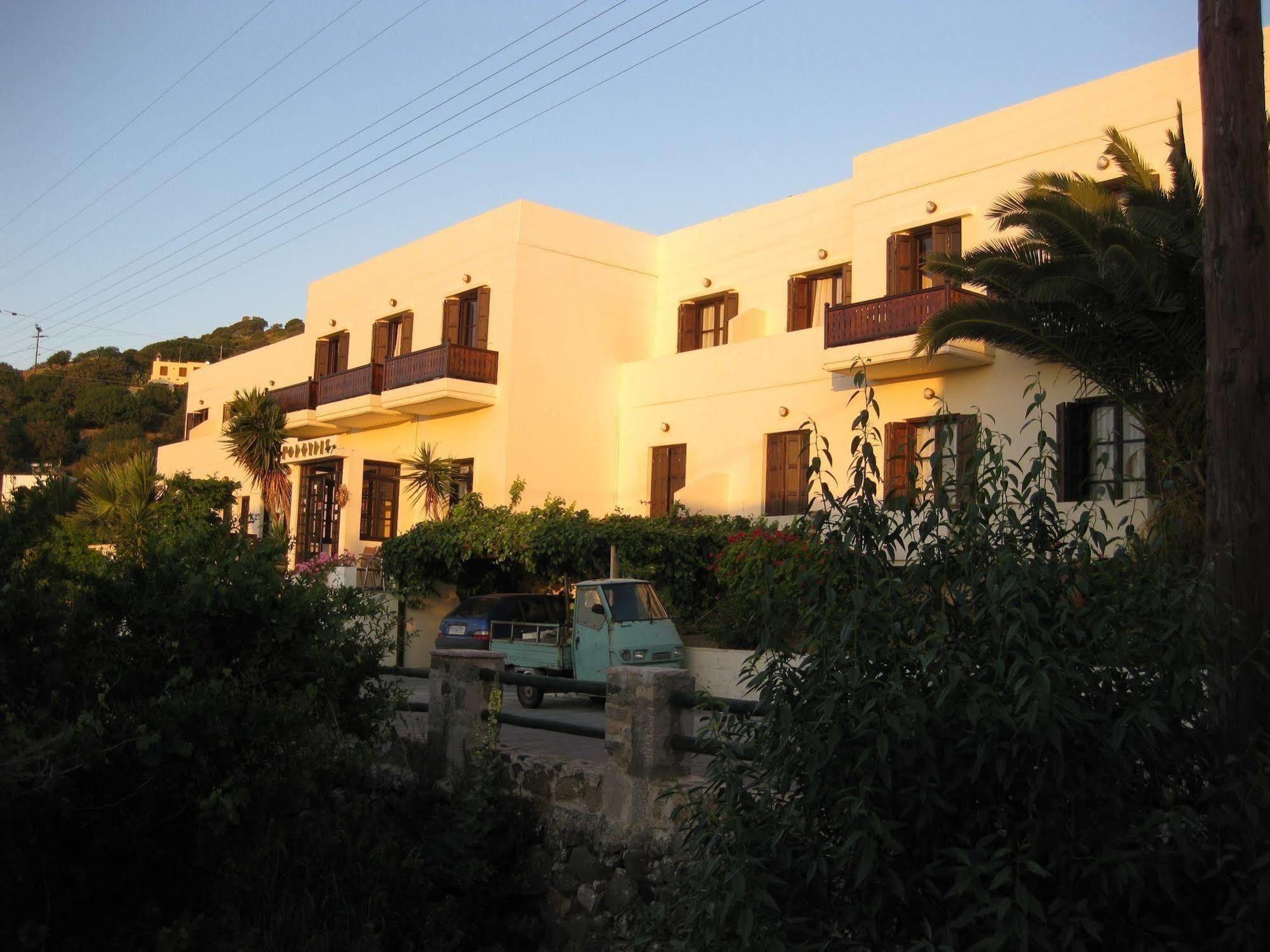 Mandrákion Porfyris Hotel מראה חיצוני תמונה